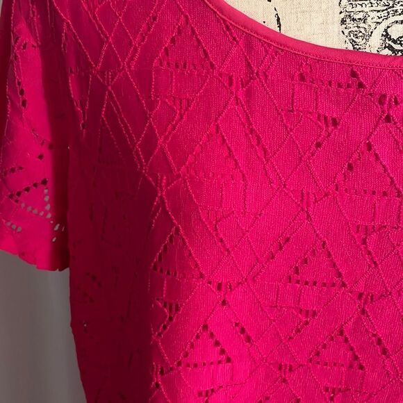 Beautiful lined short sleeve top - Picture 3 of 10